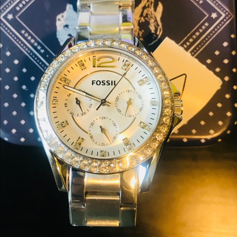 Fossil watch - womens